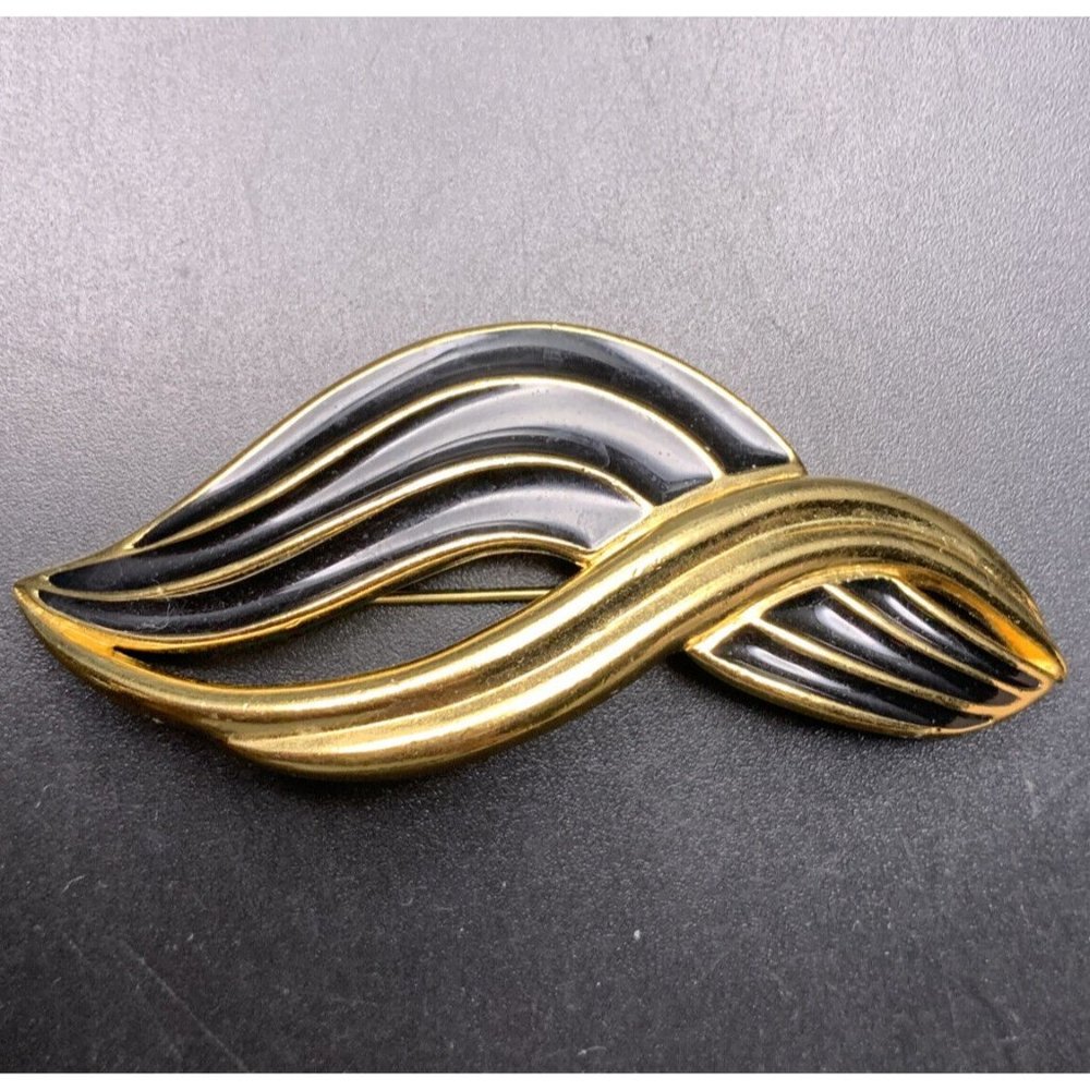 Trifari Abstract Brooch Pin Gold Tone Black Enamel Classic Signed Vintage